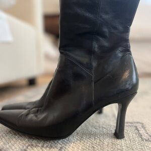 Stuart Weitzman Black Leather Knee High Boots Pointed Toe Mid Heel Made in Spain